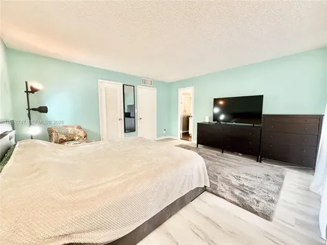 2203 NE 7th Street Hallandale Beach FL 33009