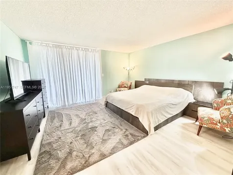 2203 NE 7th Street Hallandale Beach FL 33009
