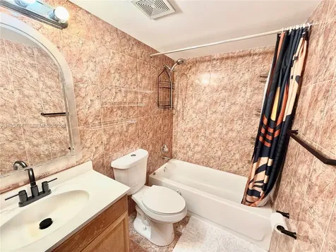 2203 NE 7th Street Hallandale Beach FL 33009