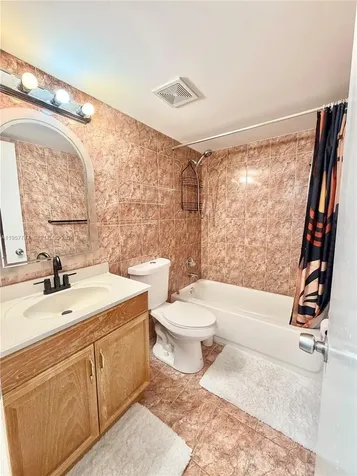 2203 NE 7th Street Hallandale Beach FL 33009