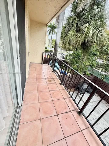 2203 NE 7th Street Hallandale Beach FL 33009