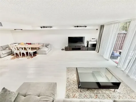 2203 NE 7th Street Hallandale Beach FL 33009
