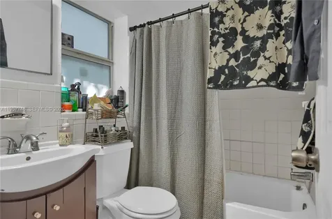 2024 NE 26th Street Wilton Manors FL 33305
