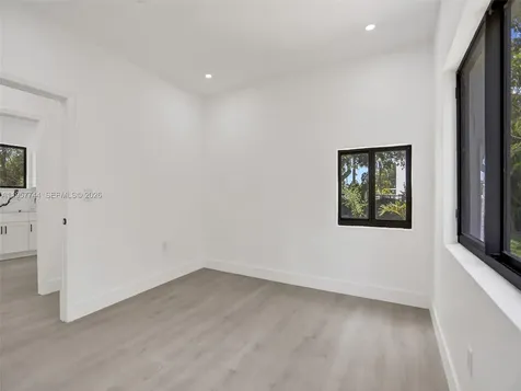 759 NE 127th Street North Miami FL 33161