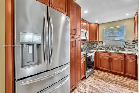 160 Markham H Deerfield Beach FL 33442
