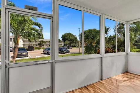 160 Markham H Deerfield Beach FL 33442