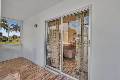 160 Markham H Deerfield Beach FL 33442