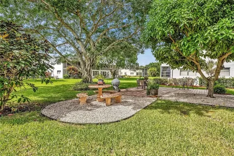 160 Markham H Deerfield Beach FL 33442