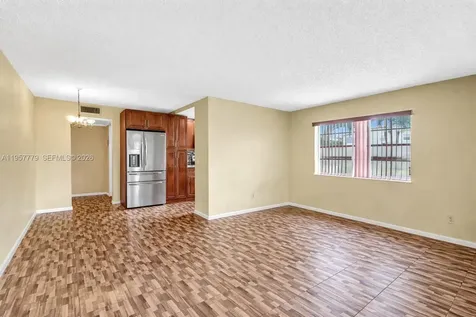 160 Markham H Deerfield Beach FL 33442
