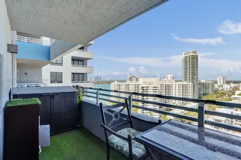 1330 West Avenue Miami Beach FL 33139