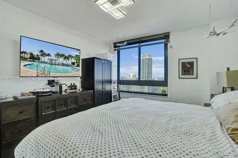 1330 West Avenue Miami Beach FL 33139