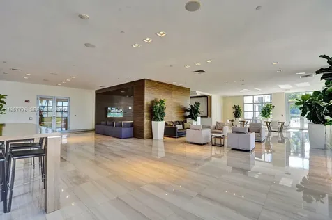 1330 West Avenue Miami Beach FL 33139