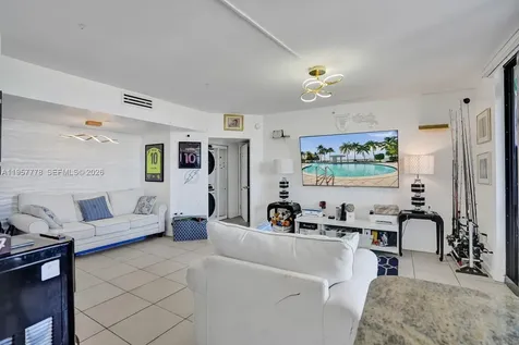 1330 West Avenue Miami Beach FL 33139