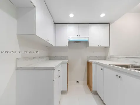 1750 NW 27th Avenue Miami FL 33125