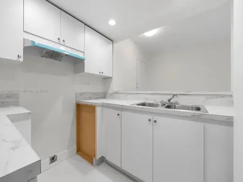 1750 NW 27th Avenue Miami FL 33125