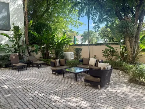 3508 Bayshore Villas Drive Miami FL 33133