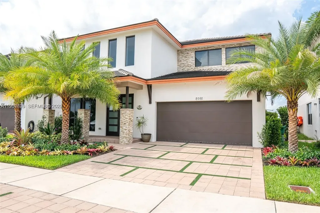 8981 NW 154th Terrace Miami Lakes FL 33018