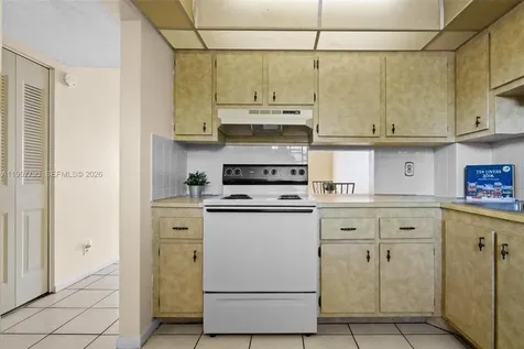 200 Ashbury Road Hollywood FL 33024