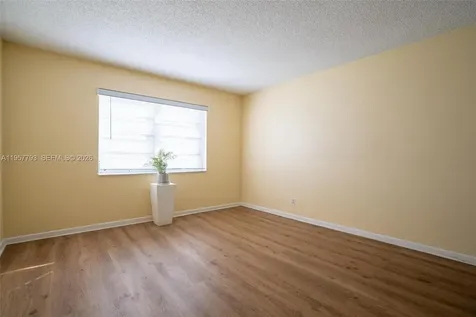 200 Ashbury Road Hollywood FL 33024