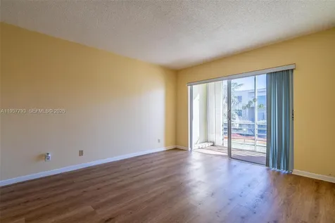 200 Ashbury Road Hollywood FL 33024