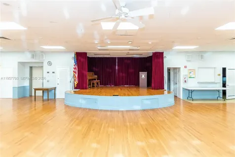 200 Ashbury Road Hollywood FL 33024