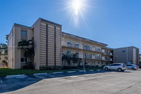 200 Ashbury Road Hollywood FL 33024