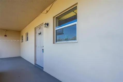 200 Ashbury Road Hollywood FL 33024