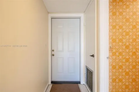 200 Ashbury Road Hollywood FL 33024