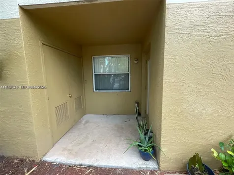 761 N Pine Island Road Plantation FL 33324