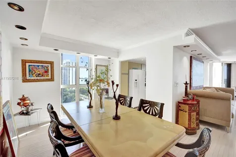 1000 Quayside Terrace Miami FL 33138