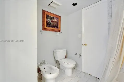 1000 Quayside Terrace Miami FL 33138