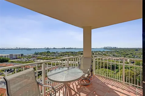 1000 Quayside Terrace Miami FL 33138