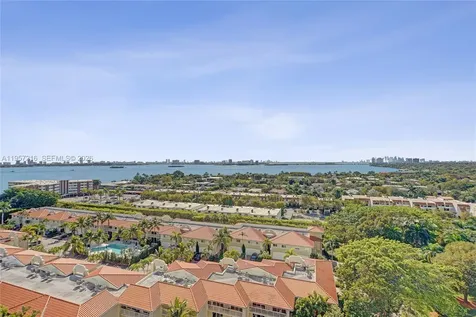 1000 Quayside Terrace Miami FL 33138