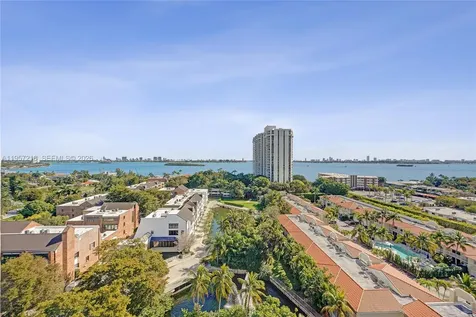 1000 Quayside Terrace Miami FL 33138