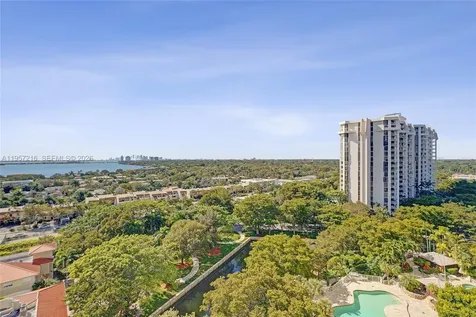 1000 Quayside Terrace Miami FL 33138