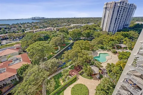 1000 Quayside Terrace Miami FL 33138