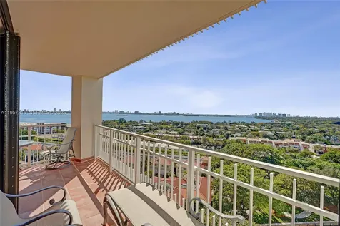 1000 Quayside Terrace Miami FL 33138