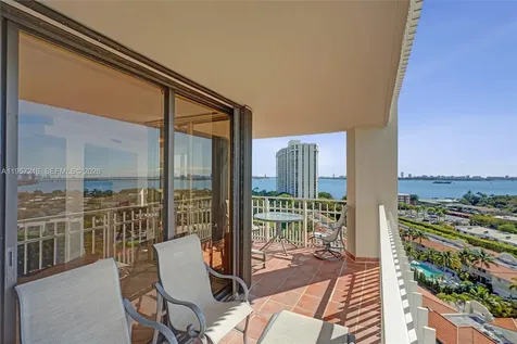 1000 Quayside Terrace Miami FL 33138