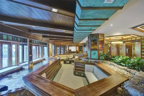 1000 Quayside Terrace Miami FL 33138