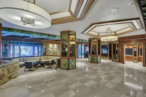 1000 Quayside Terrace Miami FL 33138