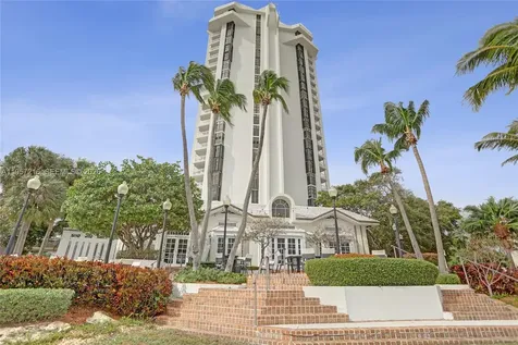 1000 Quayside Terrace Miami FL 33138