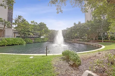 1000 Quayside Terrace Miami FL 33138