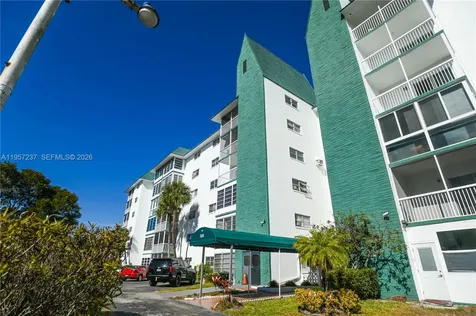 4751 NW 21st Street Lauderhill FL 33313