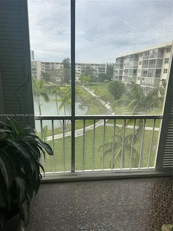 2855 Leonard Drive Aventura FL 33160