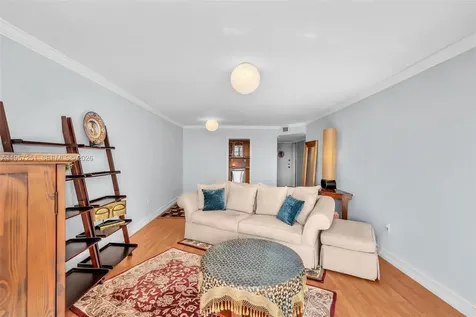 2750 NE 183rd Street Aventura FL 33160