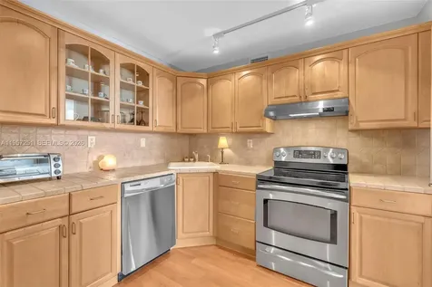 2750 NE 183rd Street Aventura FL 33160