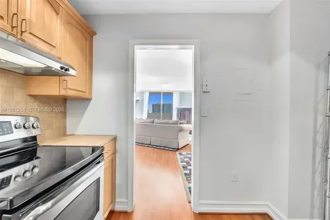 2750 NE 183rd Street Aventura FL 33160