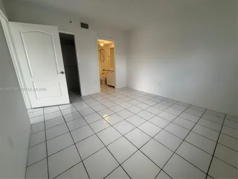 3052 SW 27th Avenue Miami FL 33133