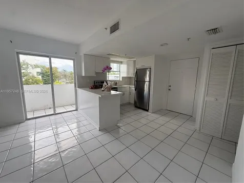 3052 SW 27th Avenue Miami FL 33133