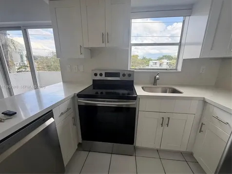 3052 SW 27th Avenue Miami FL 33133